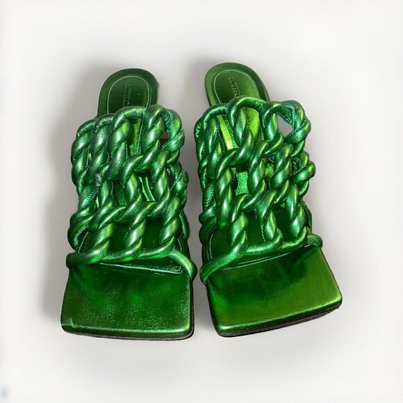 ❗️BOTTEGE VENETA HEELS❗️ - Picture 3 of 8